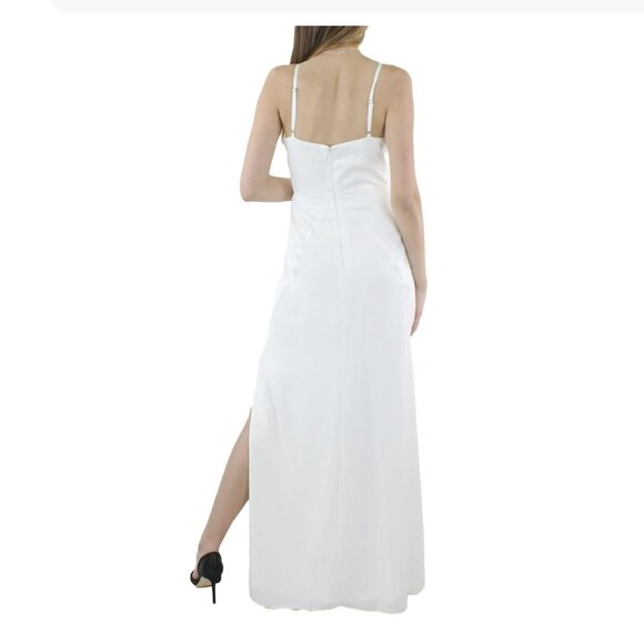 AQUA Formal Sleeveless Gown Women's 8 Off White Plunging V-Neck Spaghetti Straps - Picture 2 of 13
